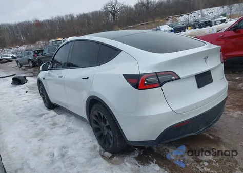 2021 Tesla Model Y Long Range Dual Motor All-Wheel Drive from USA, damaged, VIN 5YJYGDEE3MF102507